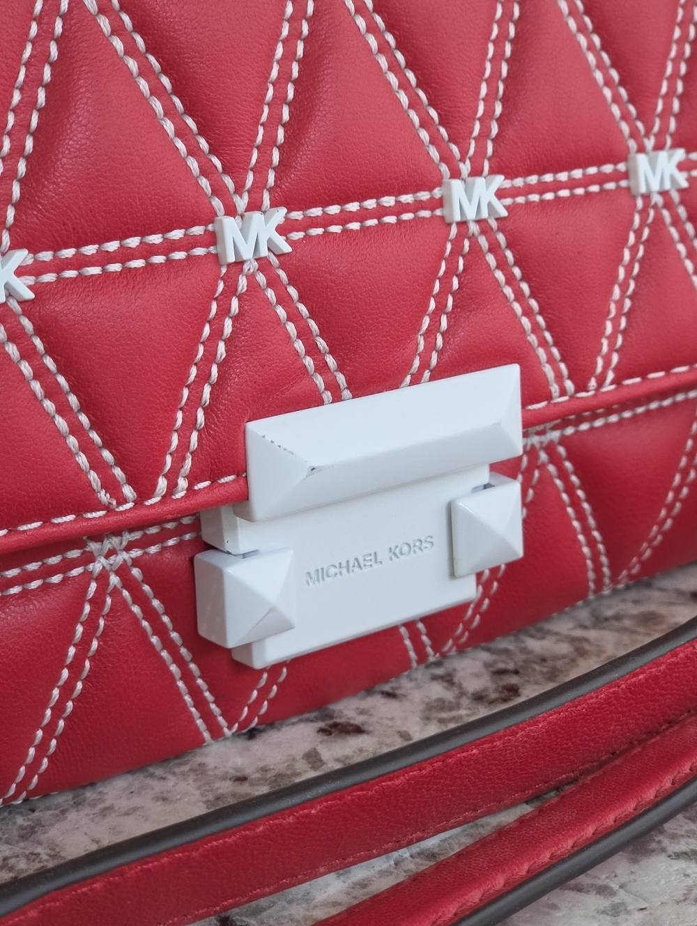 Michael Kors Sloan Large Red Chain Shoulder Bag - Picture 2 of 12